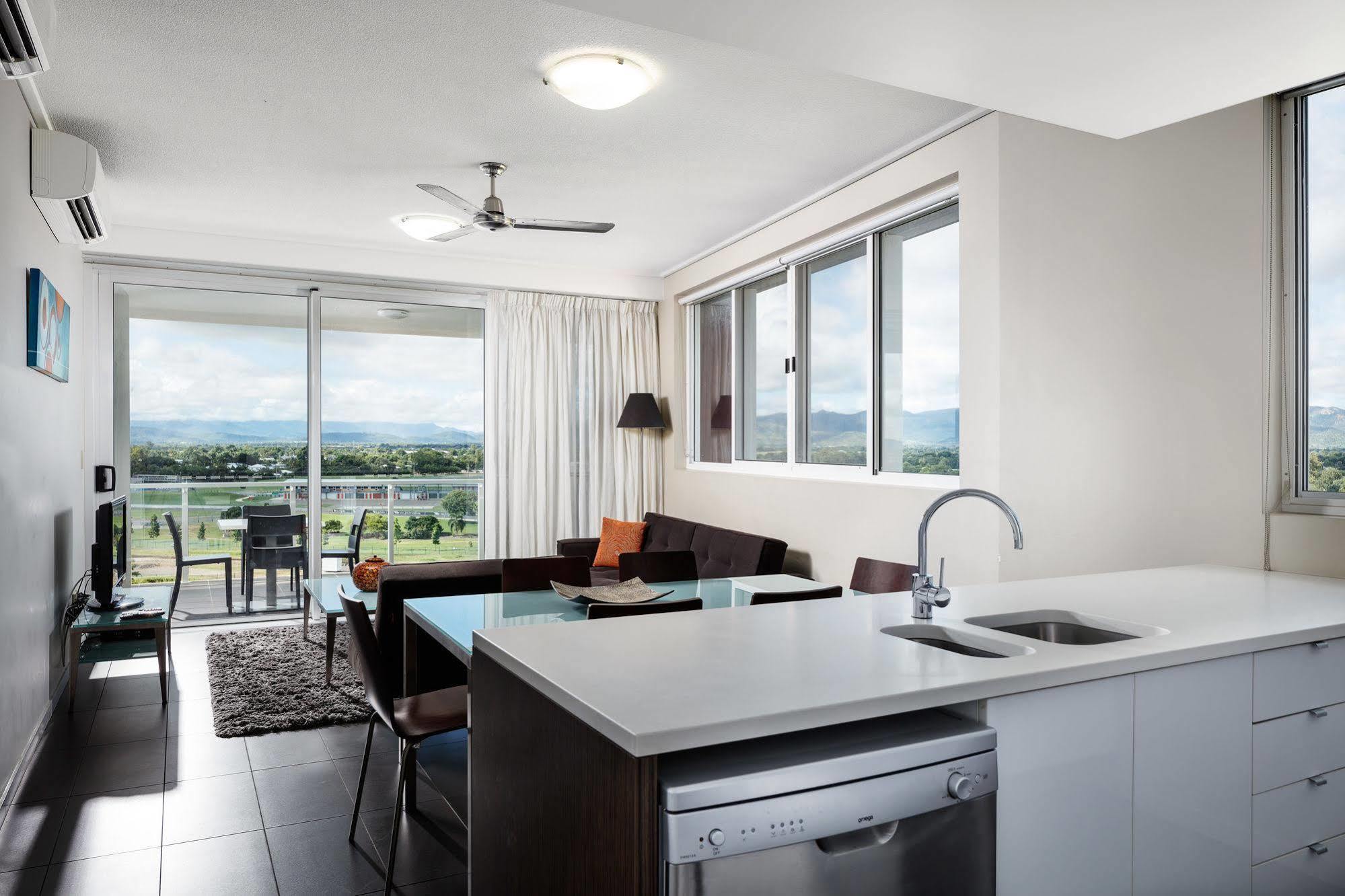 Central Holborn Apartments Townsville Exteriér fotografie